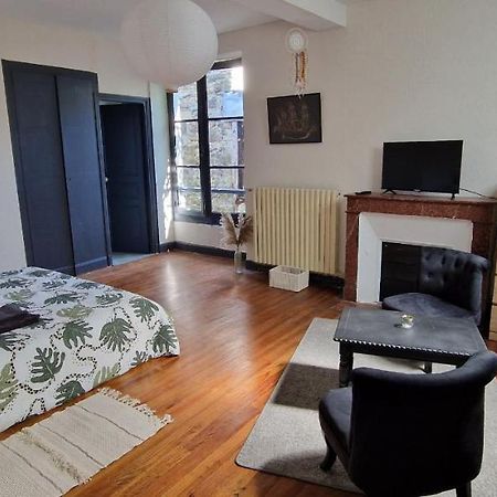 Chambre Dans Maison De Ville - 2 Personnes โอโลรง-แซ็ง-มารี ภายนอก รูปภาพ
