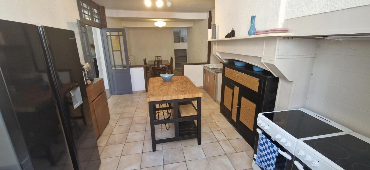 Chambre Dans Maison De Ville - 2 Personnes โอโลรง-แซ็ง-มารี ภายนอก รูปภาพ