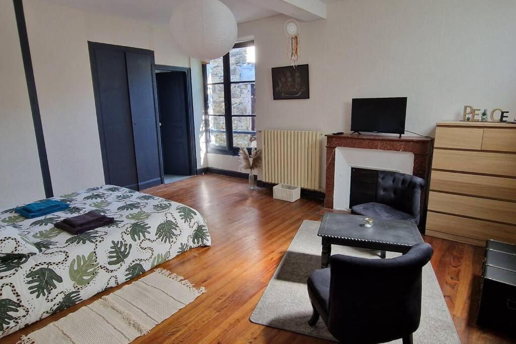 Chambre Dans Maison De Ville - 2 Personnes โอโลรง-แซ็ง-มารี ภายนอก รูปภาพ